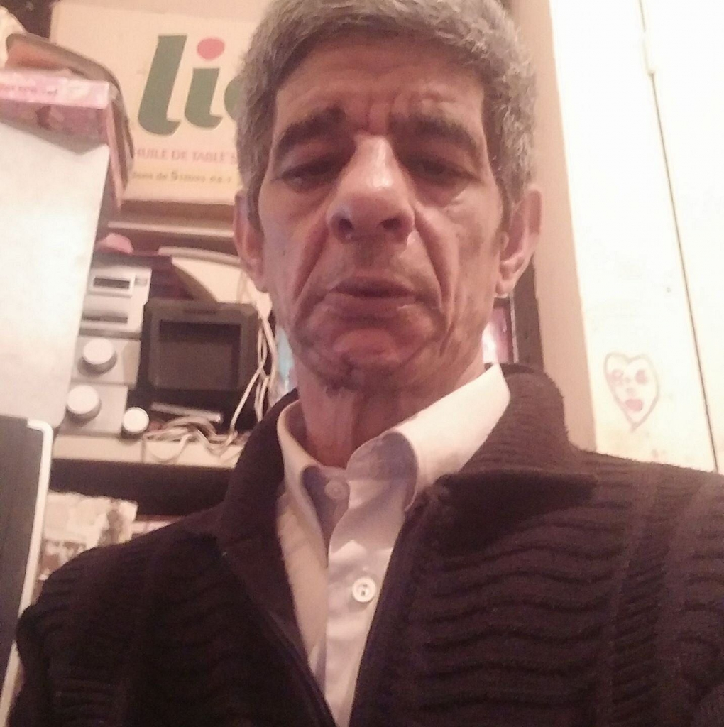 على صدر البحر وعيون الشتاء