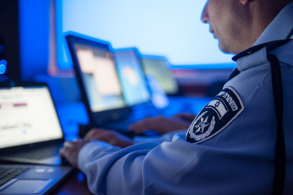 פעילות המשטרה נגד הסתה ברשת לביצוע עבירות בריונות והפרות סדר