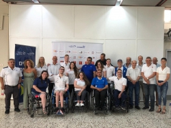 קבלת פנים לשחיינים הפראלימפים שבשאר ביניהם