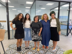 נשיאת אמית למורה הפצוע: 