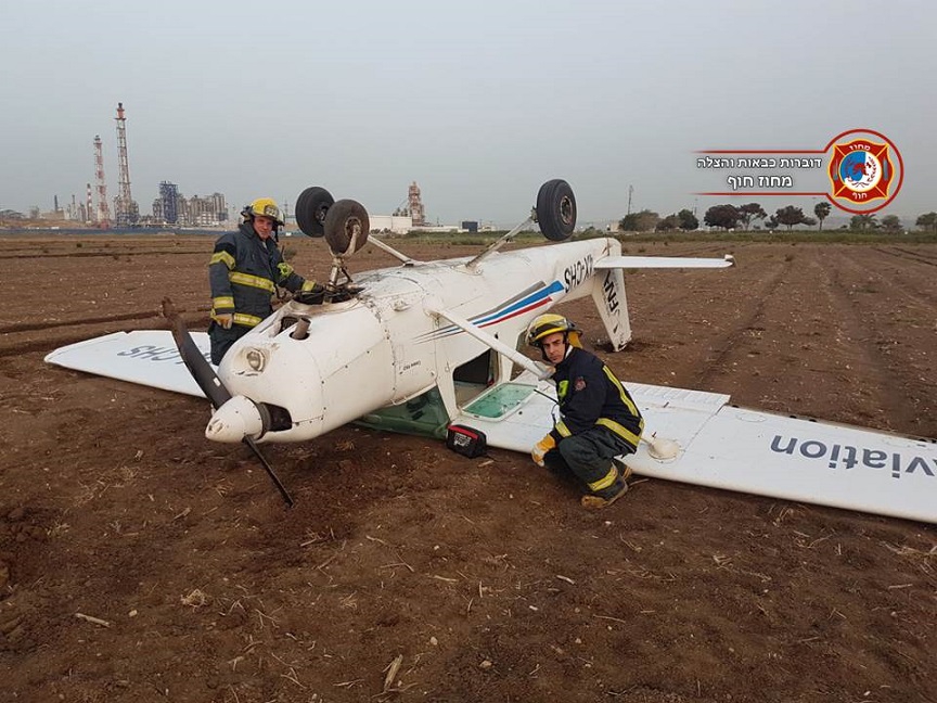 מטוס קל התרסק בשטח חקלאי