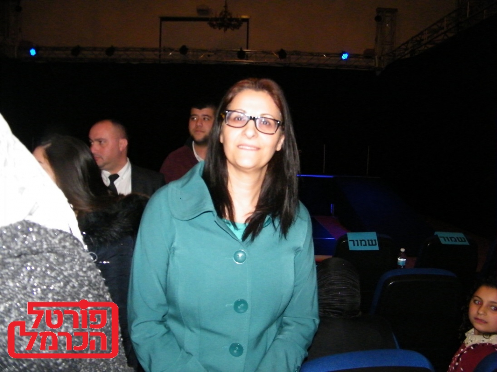 הגזברית נאהדה מנסור