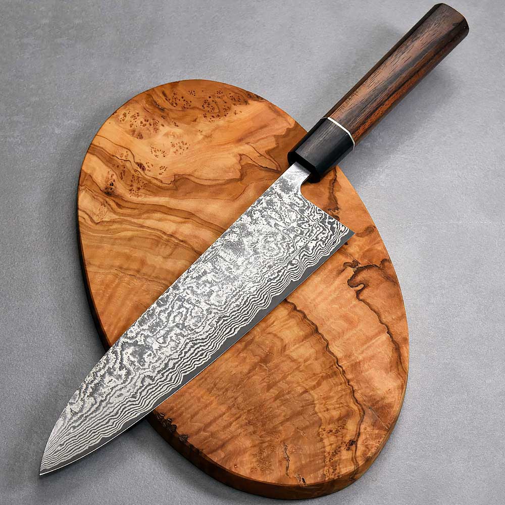 סודותיה של סכין שף יפנית