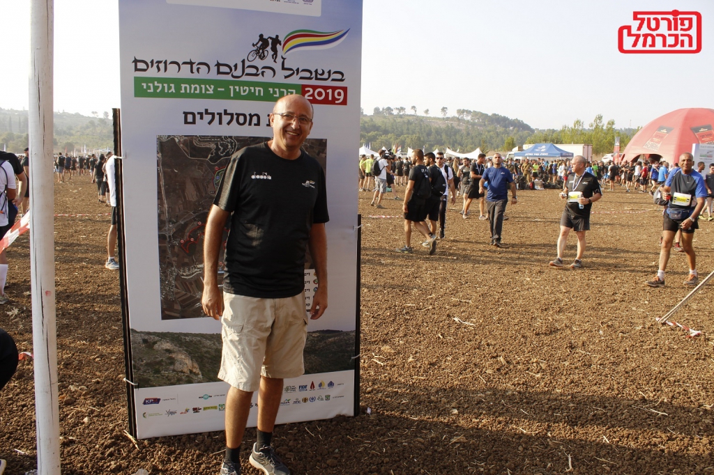 העיתונאי מגדי חלבי