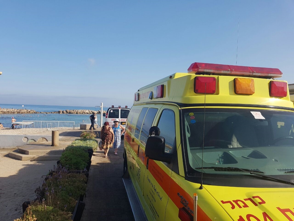 פועל נהרג מפגיעת טרקטור בתאונת עבודה בחיפה