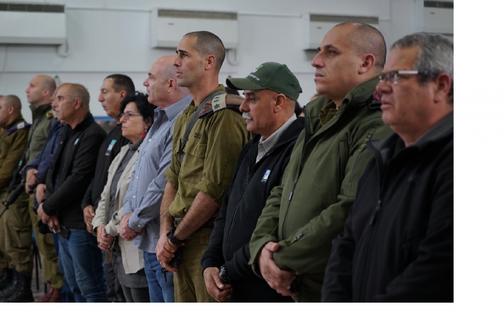 חיילים ואזרחים בצפון