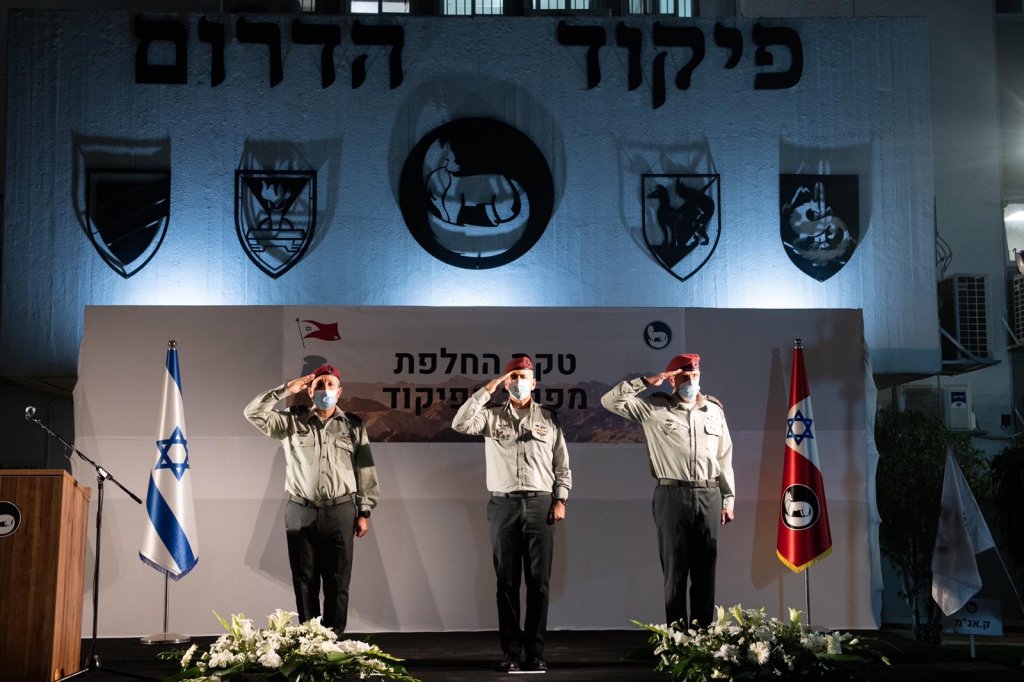 מפקד פיקוד הדרום אלוף אליעזר טולדנו נכנס לתפקידו