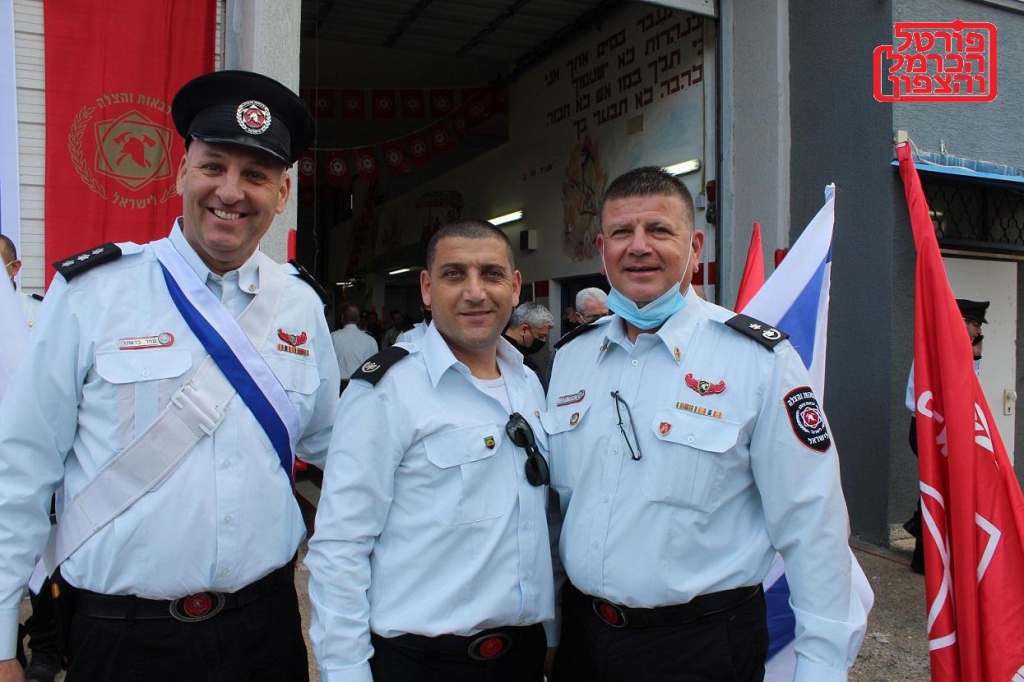 מפקדים ודובר