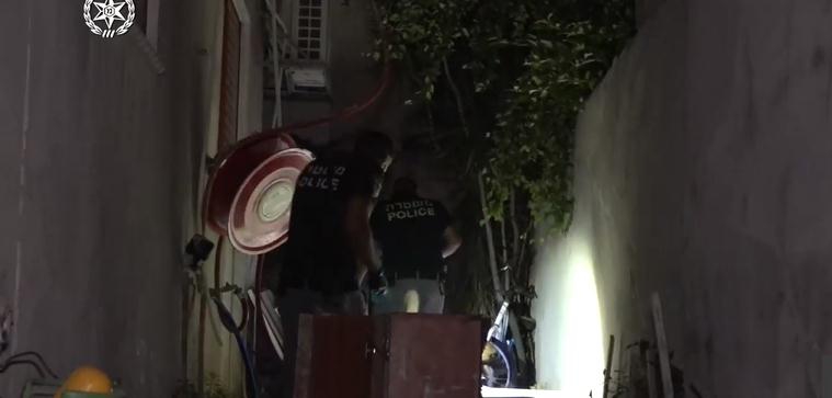  13 עצורים בסחר באמצעי לחימה