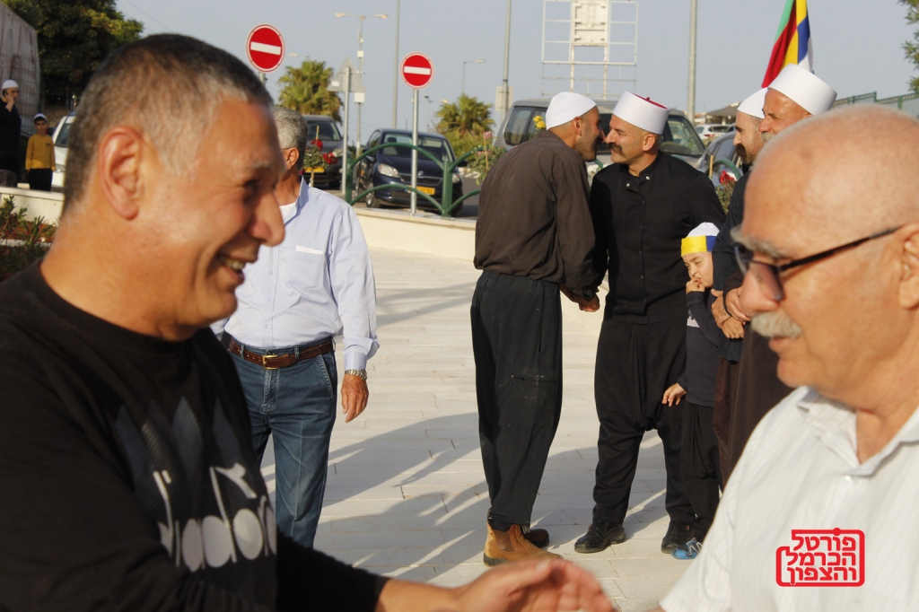 פרג את איוב