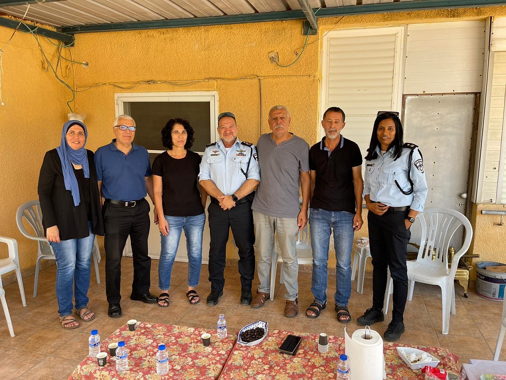 המפכ"ל הגיע לנחם את משפחת הקצין הבדואי הראשון