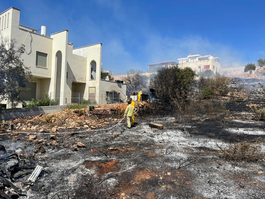 שריפה פרצה בין בתים בדאלית אל כרמל