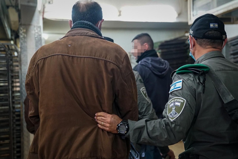 עובד מועצה התקין האזנה בלשכת ראש המועצה