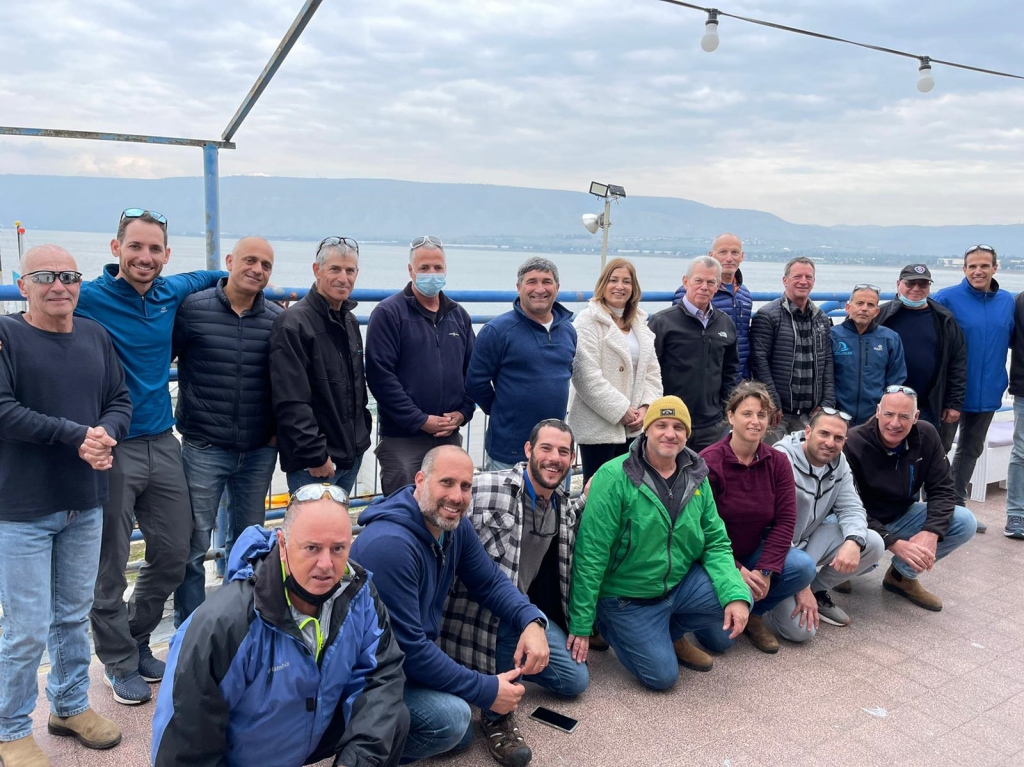 מנהלי בתי הספר לחינוך ולספורט ימי