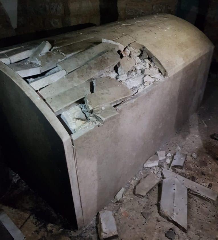 מחבלים ערבים הרסו את קבר יוסף הצדיק בשכם