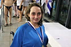 מדלית כסף באליפות העולם בשחייה לורוניקה גירנקו