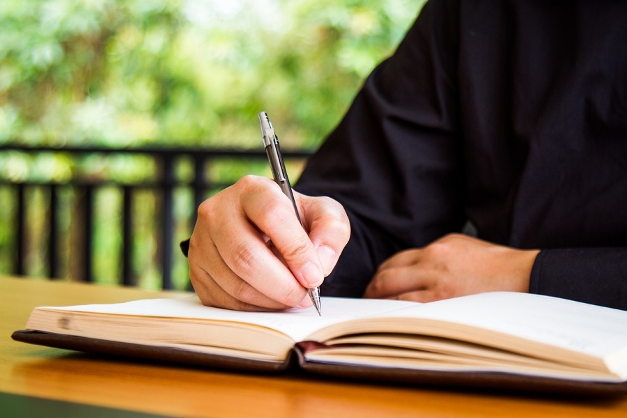 מכינים עבודת סמינריון בכלכלה? טיפים להכנת העבודה!