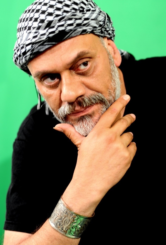 الفنان أسامة مصري