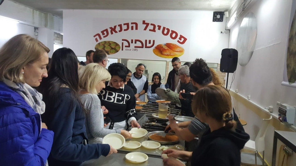 חגיגת כנאפה אצל שפיק בדליה