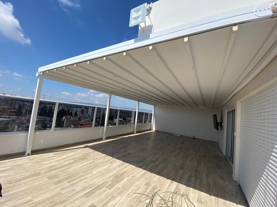 פרגולה חשמלית בצפון