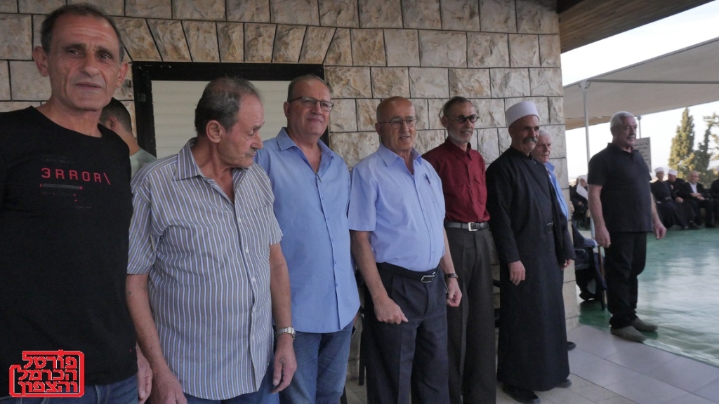 משפחת חניפס משחזרת היסטוריה