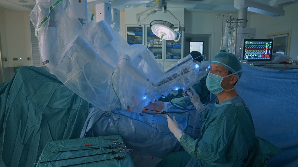 ניתוח סרטן חדשני באמצעות רובוט