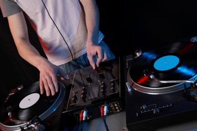 איך לבחור מקום לאירוע בת מצווה ומתי להתחיל בחיפושים?