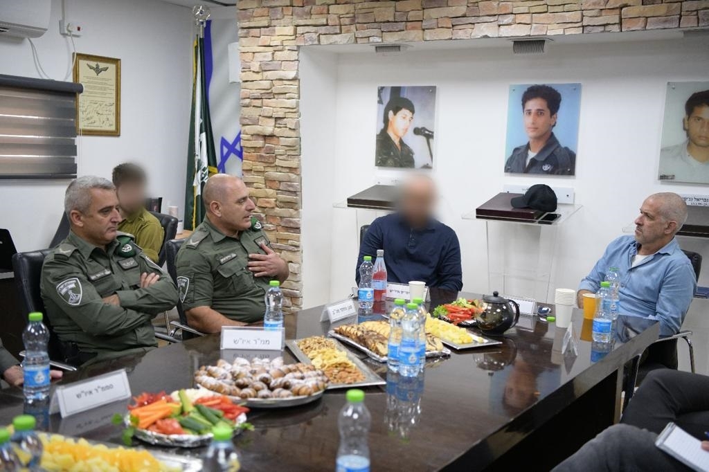 ראש השב״כ רונן בר ביקר ביחידת המסתערבים של מג"ב