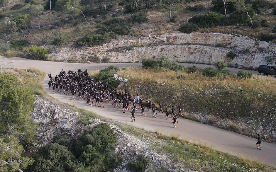 שייטת 13 רצים לזכרם