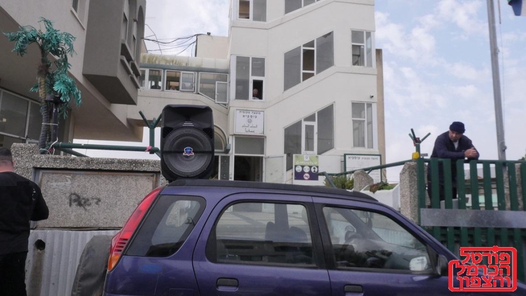 תכנית שער הכרמל בעוספיה חיה ובועטת