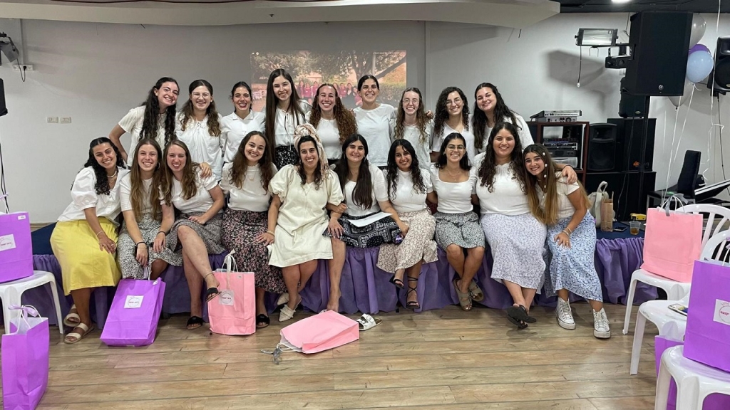 בנות השירות הלאומי יקנעם גאווה