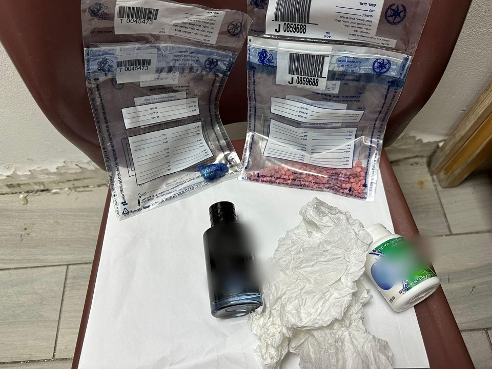 סוהר מבית המעצר קישון נעצר