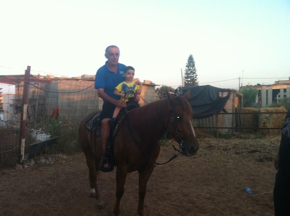 وهم في بابه حٌجّابُ