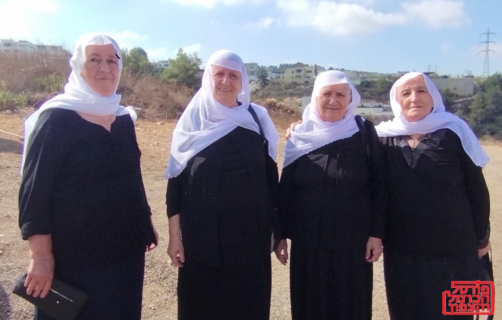 חברות נפגשות