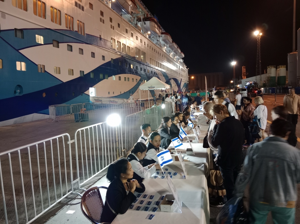 מנו ספנות מחזירה ישראלים לנמל חיפה