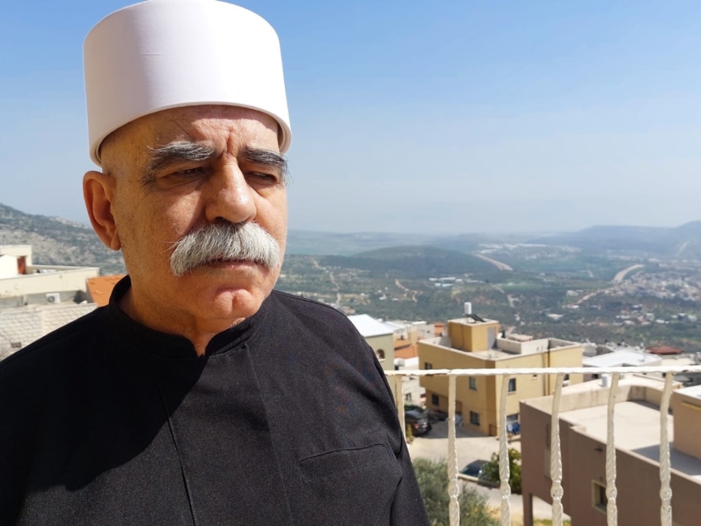 " الحَربُ مِنْ صُنعِ الشَّيطَان 