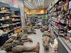 מחבקים את החיילים