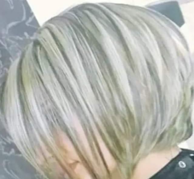 كل هذه الاصنام مشاعري