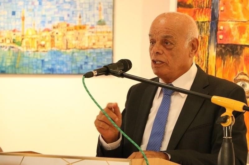 أنتم الشعراء