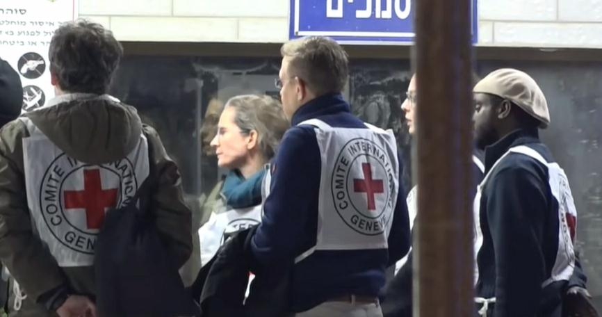 שחרור 12 חטופים בפעימה השישית