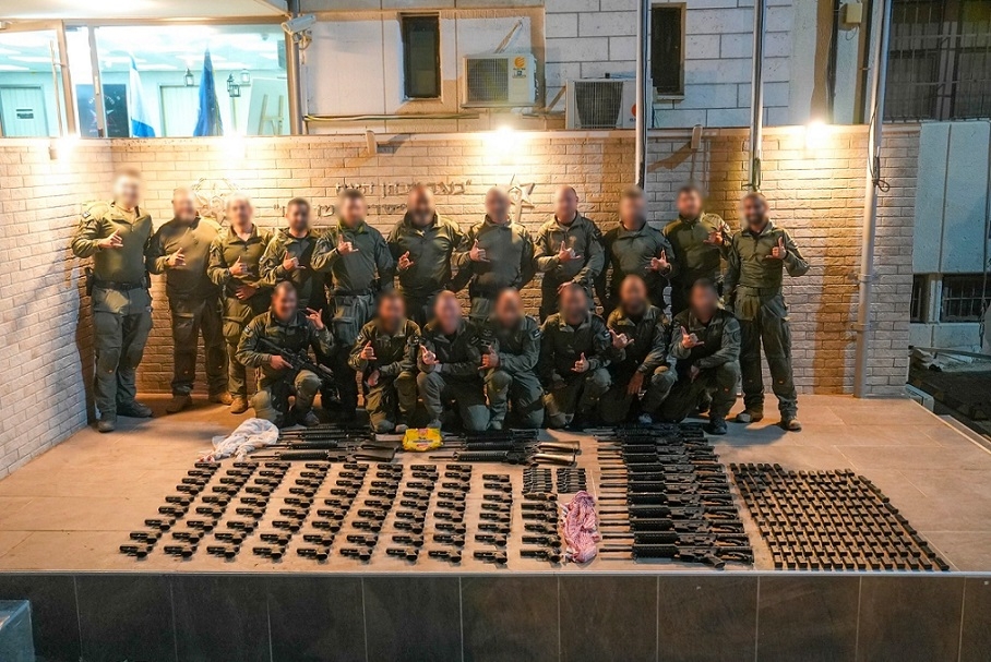 סוכלה הברחת ענק של נשק בגבול ירדן