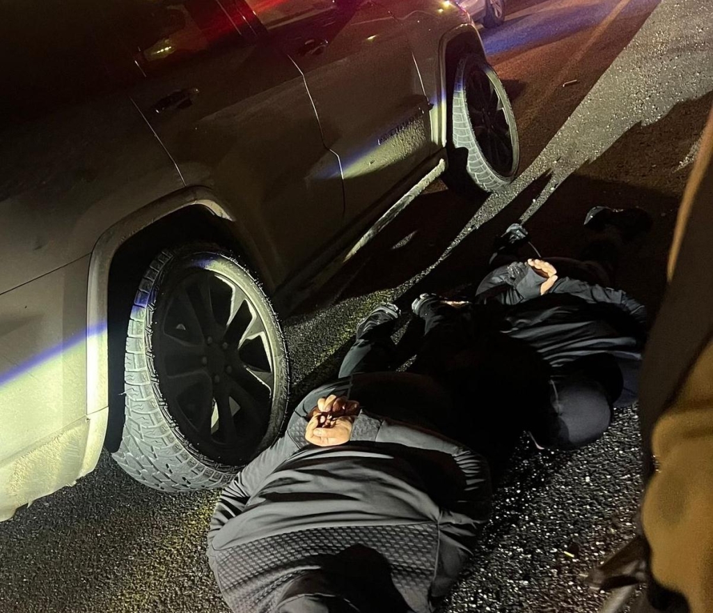 שוטרים פעלו באומץ ועצרו פושעים בדרך לרצח