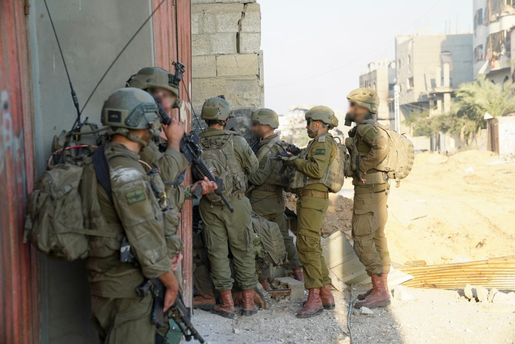 צה"ל פועל בבית החולים שיפא בעזה