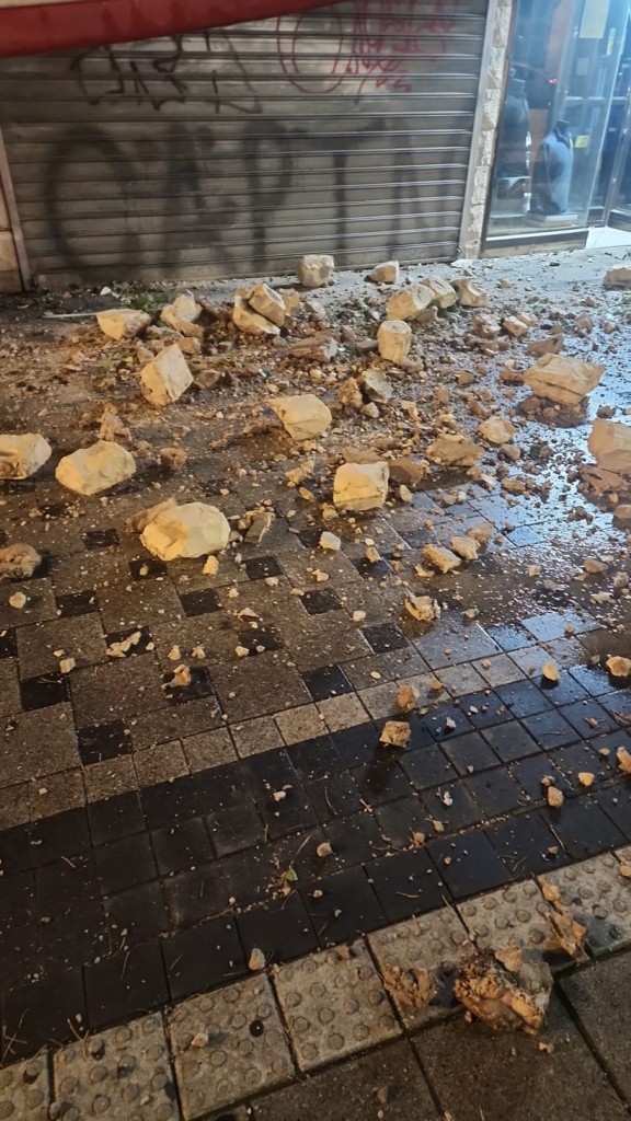  קריסה מרפסת ברחוב הרצל בחיפה