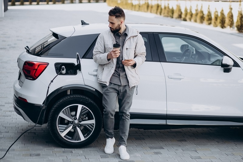 בחירה מחשמלת: איך נדע שמתאים לנו רכב חשמלי?