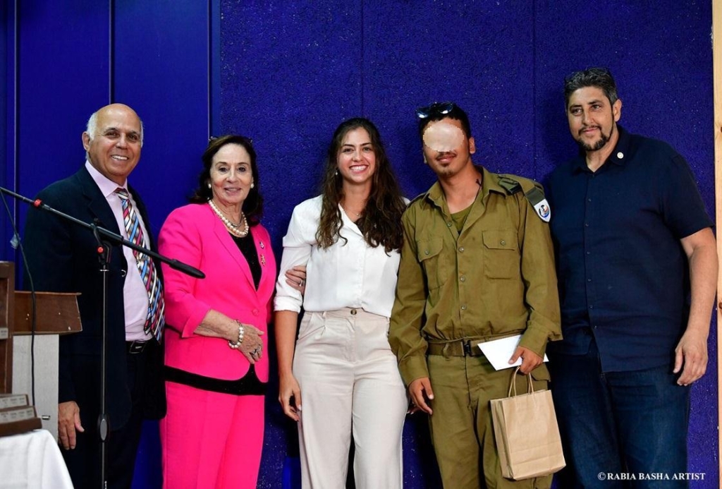 רוטרי חדרה העניקו שתי מלגות לחיילים דרוזים