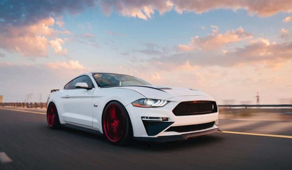 מהו הרכב החשמלי המומלץ ביותר ב 2024