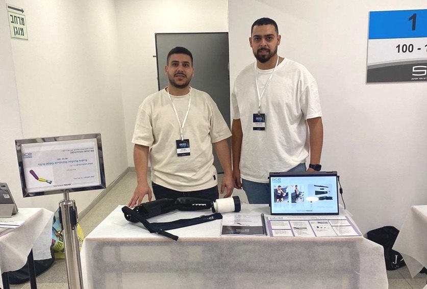 "לוחמים בשדה הקרב גיבורים במעבדה"