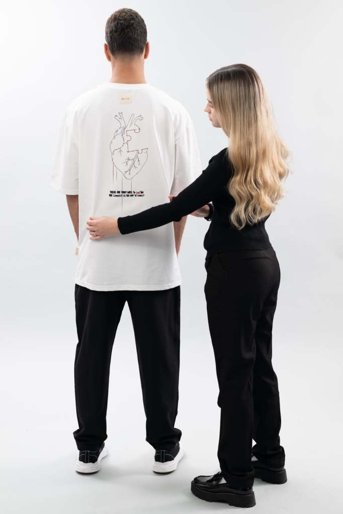 רשת האופנה CANDID