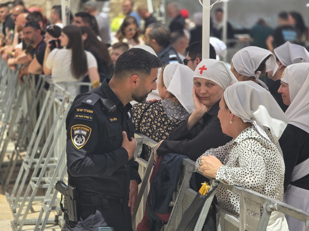 טקס שבת האור 2025